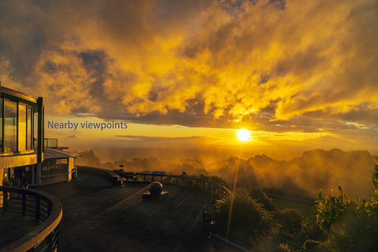 Bed & Breakfast Observatory 4*