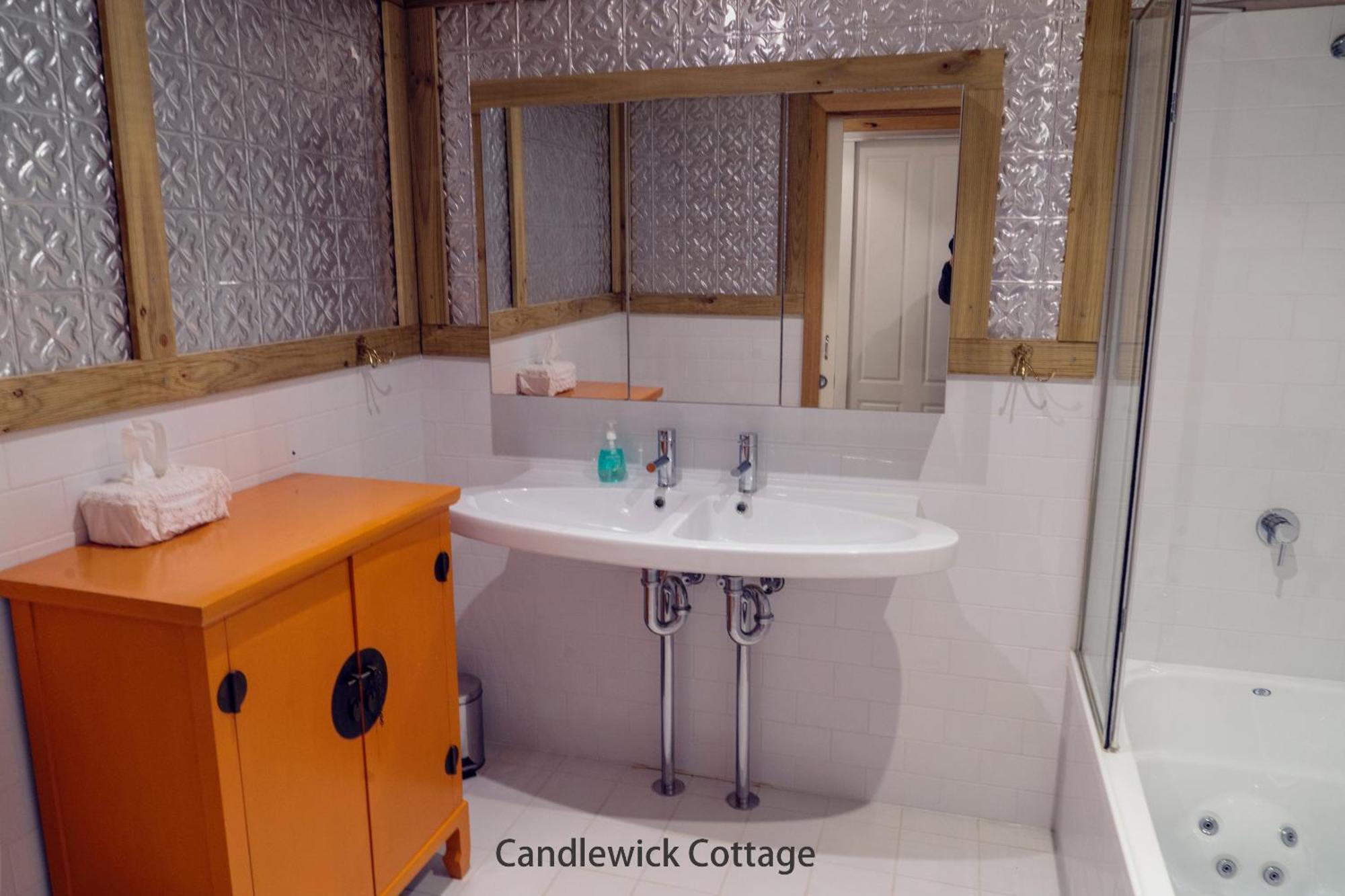 Bed & Breakfast Observatory 4*